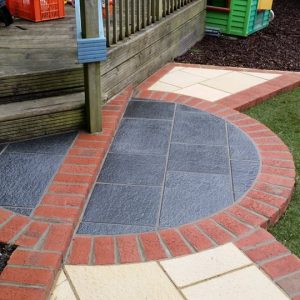 Landscaped garden with Pointfix - 2